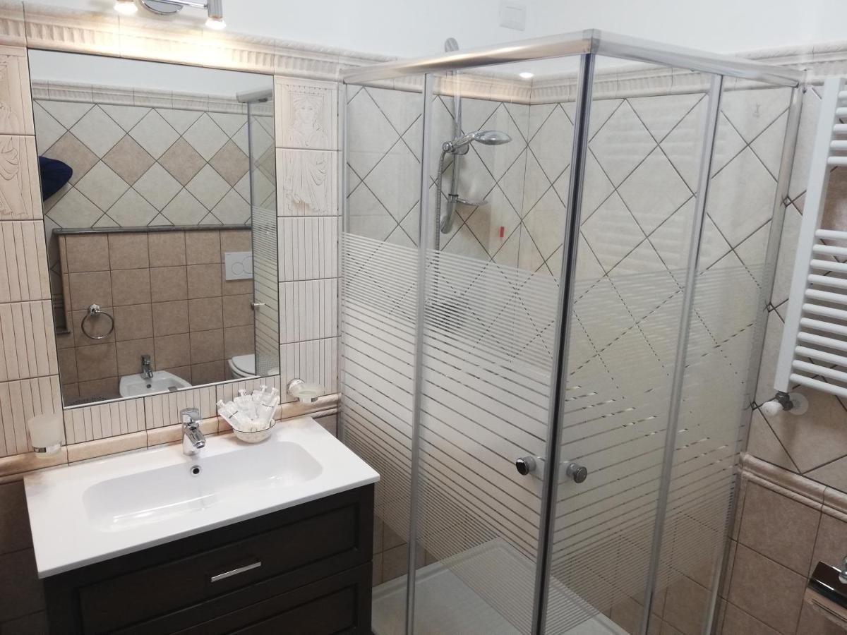 Olympus Room Тропеа Екстериор снимка